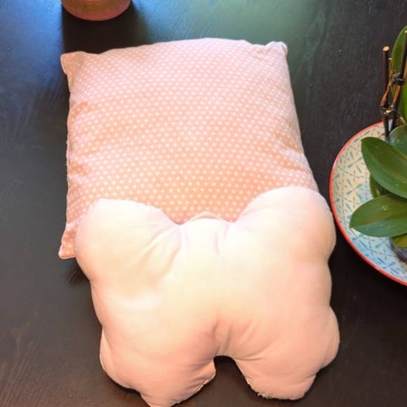 NEXT 2 girls cushions, pink, used but excellent condition, bedroom decoration - Picture 5 of 7